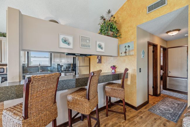 Kitchen with Breakfast Bar | Image 22