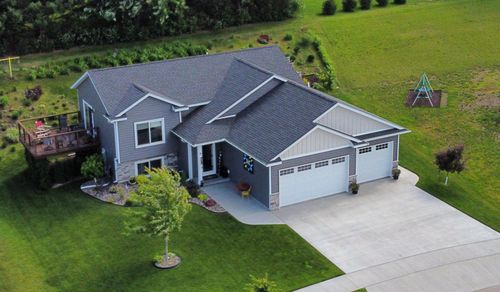 1013 Eagle Vista Ln, Lake City, MN, 55041-4413 | Card Image