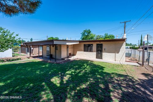 611 1st St, Tularosa, NM, 88352-2703 | Card Image