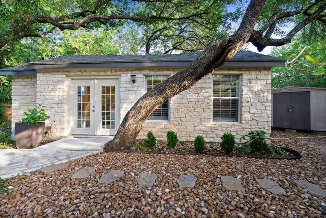 Pool house/office/guest house | Image 16