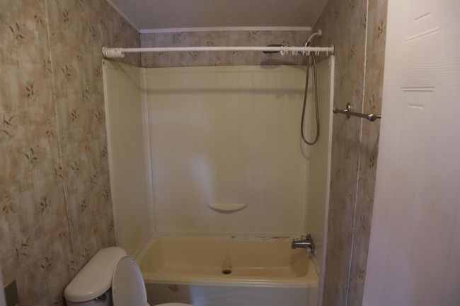 817 E 7 Th St, House other with 3 bedrooms, 2 bathrooms and null parking in Pahokee FL | Image 14