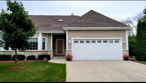 2488 Stoney Ln, Grafton, WI, 53024-9360 | Card Image