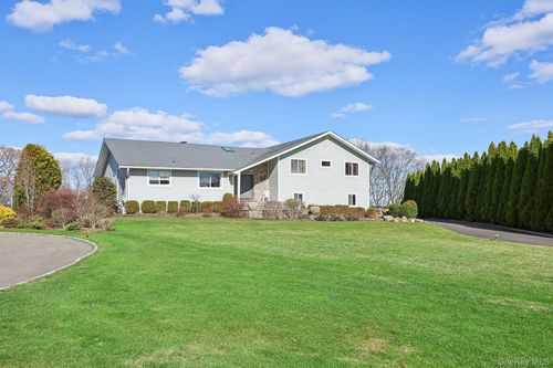 17 Magnolia Dr, Port Chester, NY, 10573-1821 | Card Image