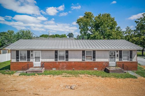 413 W Stevens St, Cookeville, TN, 38501-3742 | Card Image