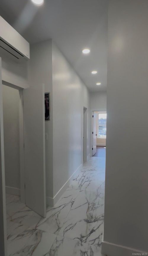 9104 43rd Avenue, New York, NY, 11373 | Card Image