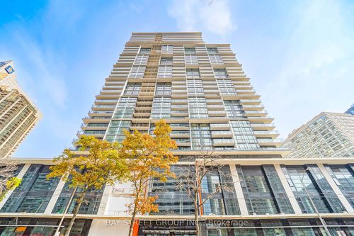 3111-4955 Yonge St, North York, ON, M2N5N6 | Card Image