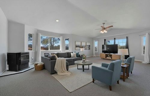 345 Live Oak Dr, Angels Camp, CA, 95222-9820 | Card Image