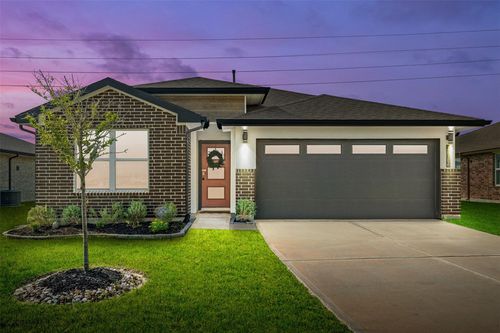 14706 Sweet Water Dr, Mont Belvieu, TX, 77523-2254 | Card Image