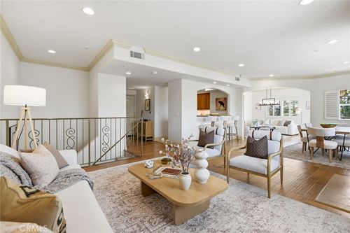 401-11540 Moorpark St, Studio City, CA, 91602-4222 | Card Image