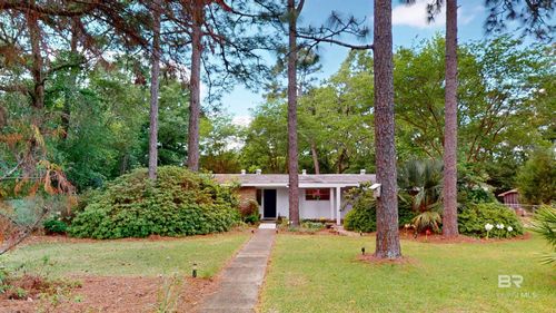 1075 Zurich St, Mobile, AL, 36608-3647 | Card Image