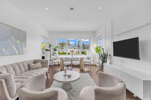 401-5688 Hastings St, Burnaby, BC, V5B1R4 | Card Image