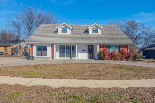 109 W Marguerita Dr, Garland, TX, 75040-7905 | Card Image