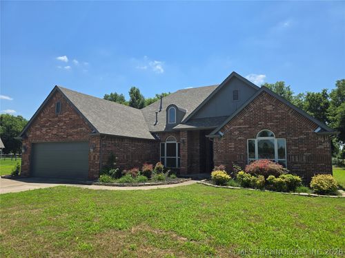 5108 Hickory Meadow Dr, Claremore, OK, 74019-4501 | Card Image