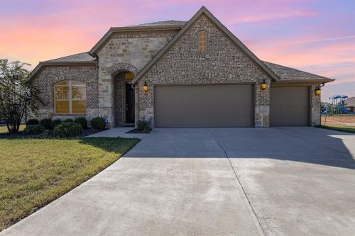 226 Hedgewood Drive, Waxahachie, TX, 75165 | Card Image