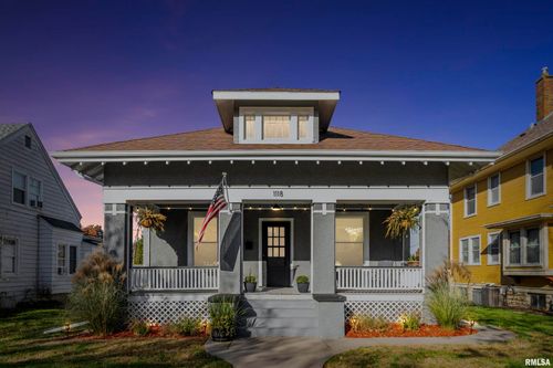 1118 W 15th St, Davenport, IA, 52804-3702 | Card Image