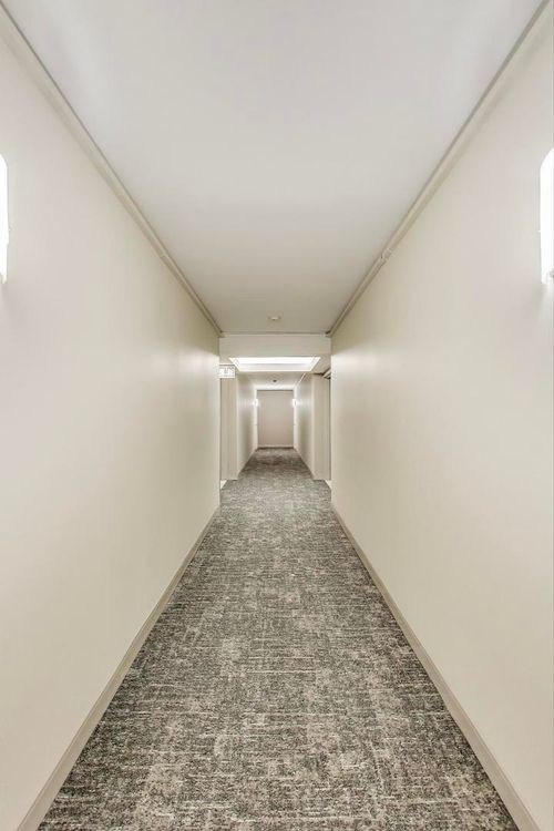 1619-211 E Ohio St, Chicago, IL, 60611-3235 | Card Image