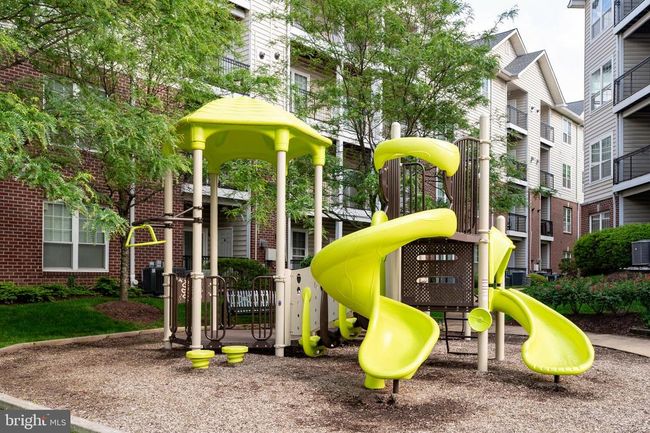 UNIT-9423 - 1530 Spring Gate Dr, Condo with 2 bedrooms, 2 bathrooms and null parking in MCLEAN VA | Image 47
