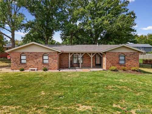7055 Honey Lane, St Louis, MO, 63129 | Card Image