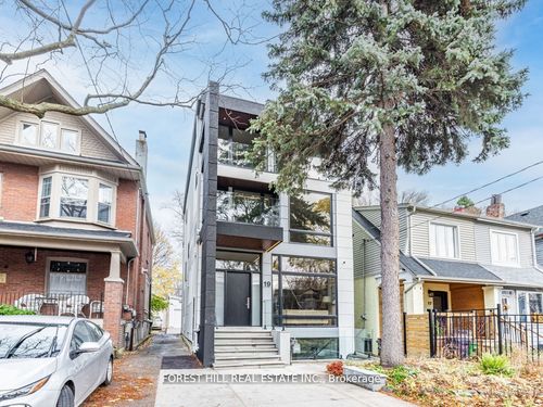 19 Devon Rd, Toronto, ON, M4E2J7 | Card Image