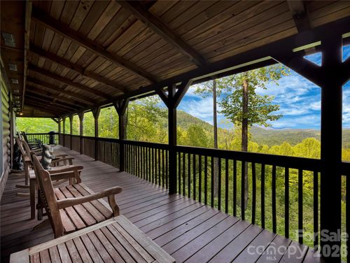 586 Tanglewood Ln, Saluda, NC, 28773 | Card Image