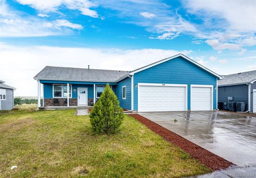 565 S 3rd Ave, Deer Trail, CO, 80105-8137 | Card Image