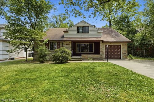 2537 Edgewood Rd, Beachwood, OH, 44122-1558 | Card Image