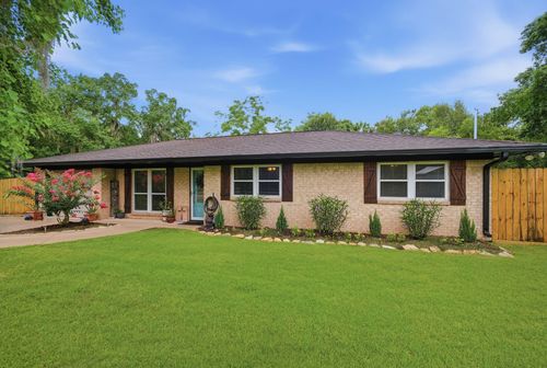 504 County Road 825, West Columbia, TX, 77486-9395 | Card Image