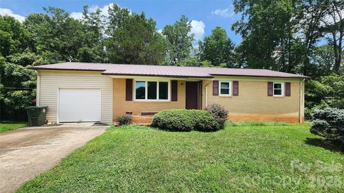 1026 Quail Hill Ave, Newton, NC, 28658-8438 | Card Image