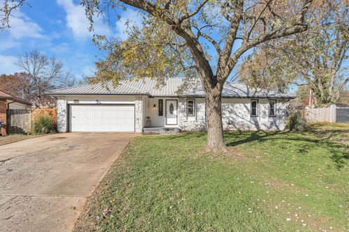 1651 W Lindberg St, Springfield, MO, 65807-2223 | Card Image