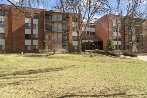 apt-405-3030 Pheasant Creek Dr, Northbrook, IL, 60062-3372 | Card Image