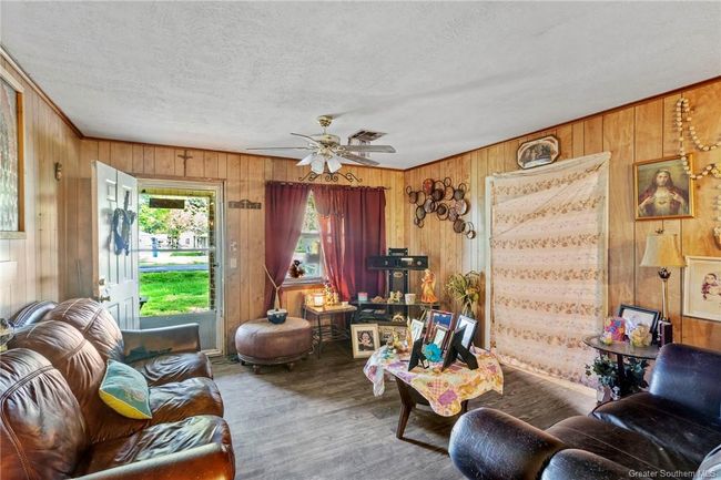 915 Mckinley St, House other with 3 bedrooms, 1 bathrooms and null parking in Jennings LA | Image 6