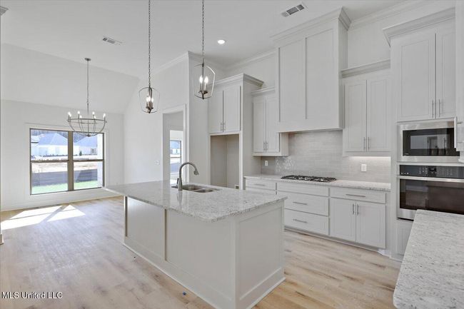 10-1014 Kensington Dr | Image 10