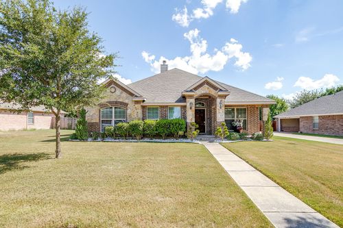 110 Sheri Way, Red Oak, TX, 75154-6526 | Card Image