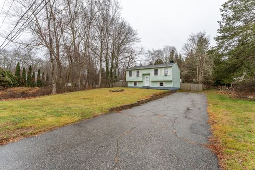 13 Beechwood Blvd, Plainfield, CT, 06374-2102 | Card Image