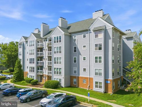 1-d3-10248 Appalachian Cir, OAKTON, VA, 22124-2856 | Card Image