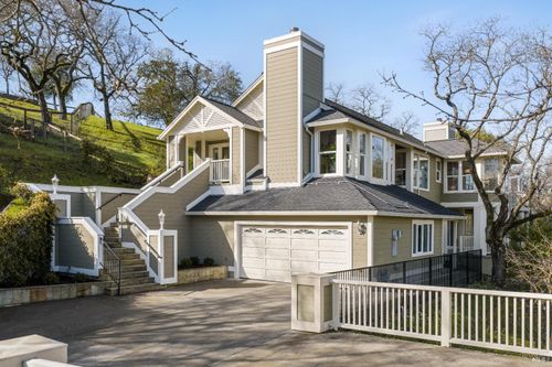 6 Oak Park Drive, Novato, CA, 94945 | Card Image