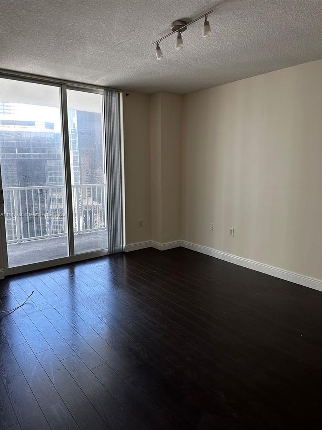 APT-1912 - 1250 S Miami Ave, Condo with 1 bedrooms, 2 bathrooms and null parking in Miami FL | Image 4