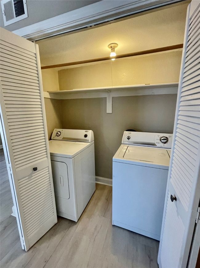 APT-1104 - 4748 Old Bent Tree Ln, Condo with 2 bedrooms, 2 bathrooms and null parking in Dallas TX | Image 7