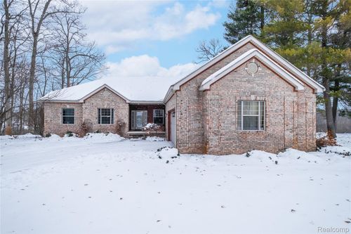 4204 Pavilion Ct, Fenton, MI, 48430-9169 | Card Image