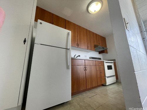 1541 Dominis St, Honolulu, HI, 96822-3254 | Card Image