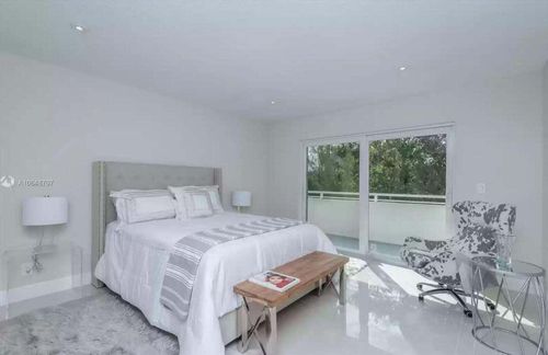 302-3212 Ne 12th St, Pompano Beach, FL, 33062-8149 | Card Image