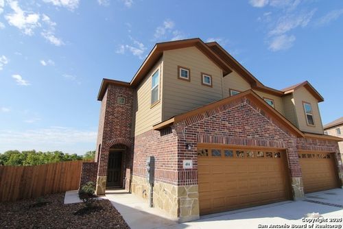 414 Creekside Curv, New Braunfels, TX, 78130-6510 | Card Image
