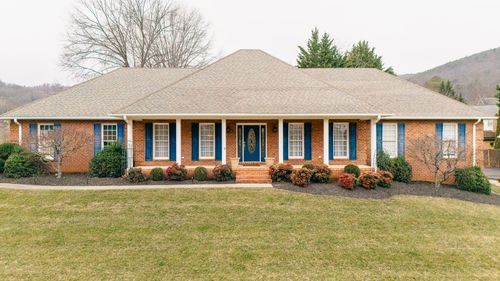 6304 Roselawn Court Dr, Roanoke, VA, 24018 | Card Image