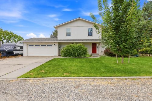 5001 S Dayton Pl, Kennewick, WA, 99337-5233 | Card Image