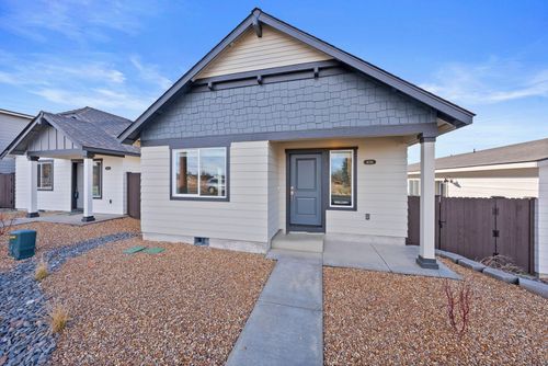 191-4046 Sw Obsidian Ave, Redmond, OR, 97756-8833 | Card Image