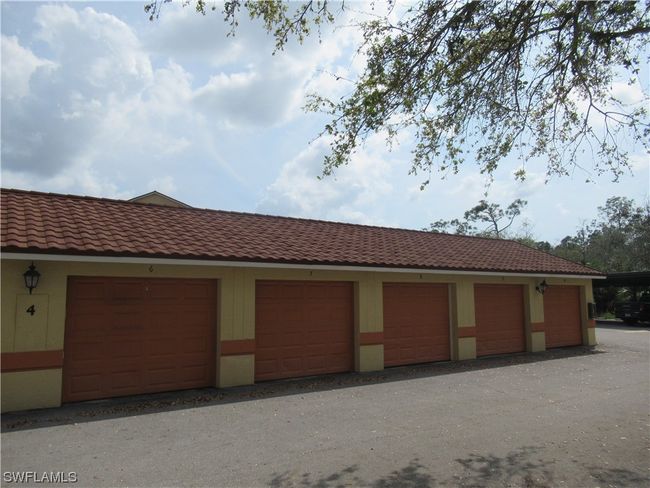 APT-818 - 7950 Preserve Cir, Condo with 2 bedrooms, 2 bathrooms and null parking in NAPLES FL | Image 11