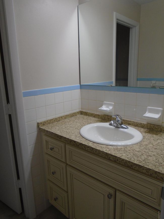 45 - 402 School Rd, Condo with 2 bedrooms, 2 bathrooms and null parking in Indian Harbour Beach FL | Image 9