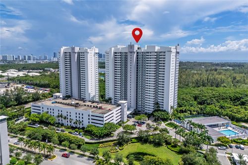709-14951 Royal Oaks Ln, North Miami, FL, 33181-2476 | Card Image