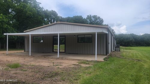 205 Hinds Blvd, Raymond, MS, 39154-8185 | Card Image