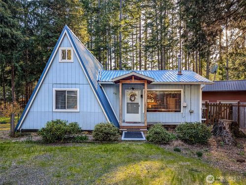 233 Mountain View Dr, Packwood, WA, 98361-9702 | Card Image